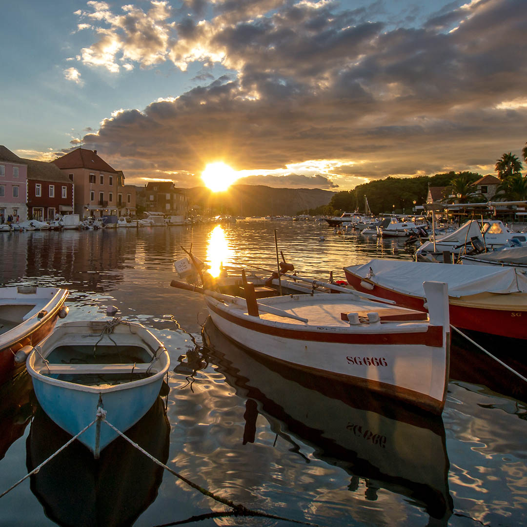 Lesina Lesina
